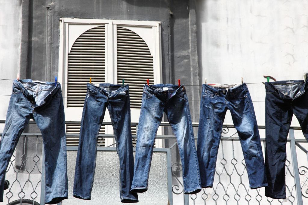 Как ухаживать за джинсами